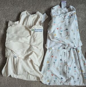2 Halo Sleep Swaddles